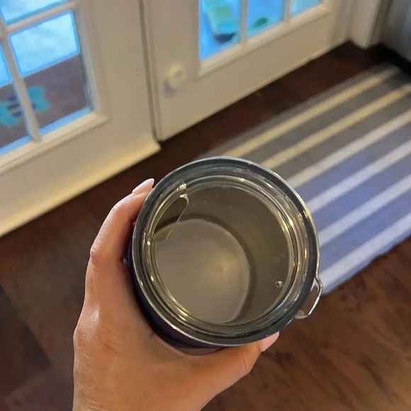 Vineyard vines Cup with lid - used - Picture 4 of 4